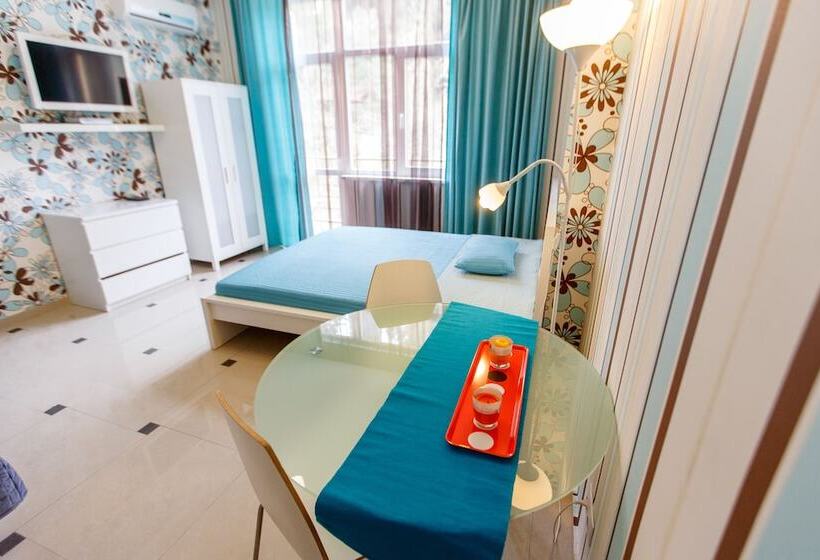 هتل Amosov S House