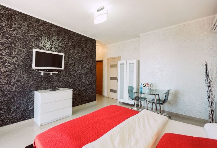 هتل Amosov S House