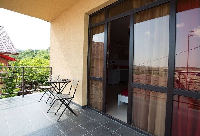 هتل Amosov S House