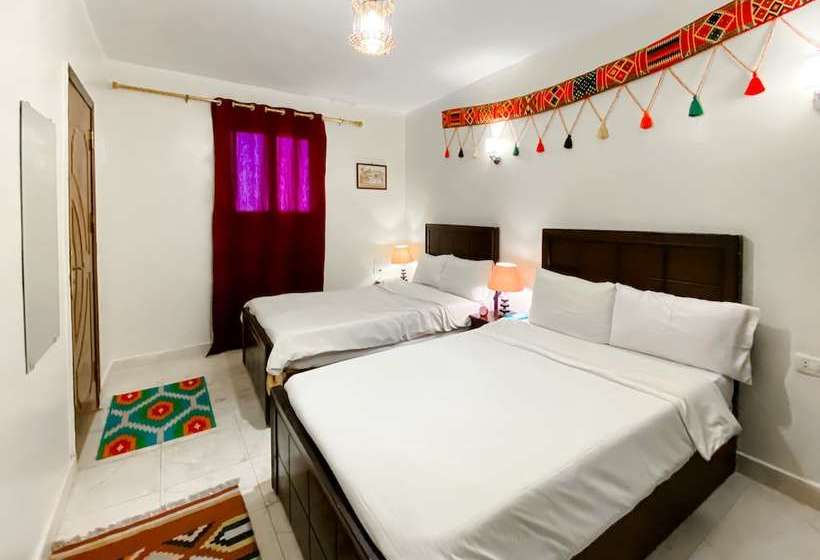 فندق Atlantis Pyramids Inn