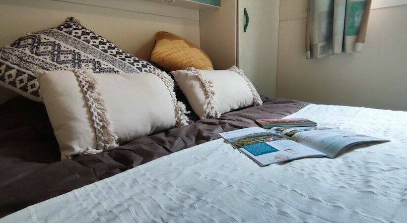 ホテル Camping De Decize