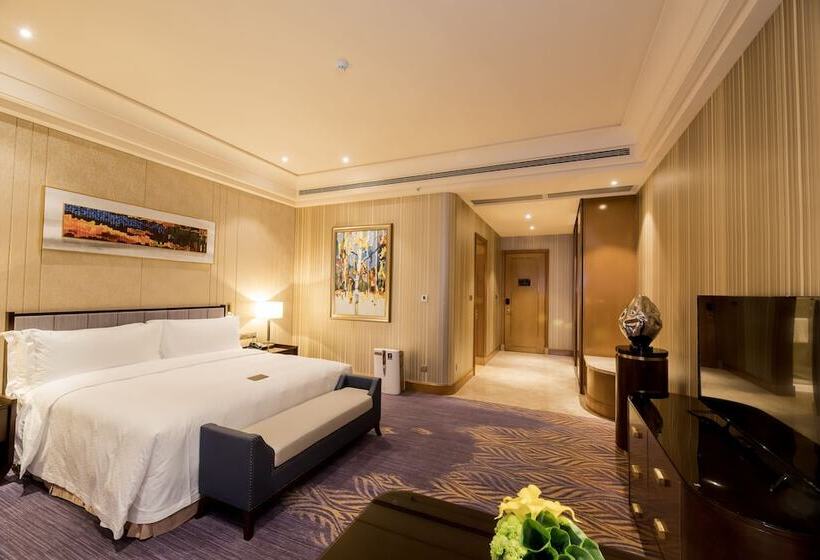 Отель Chateau Star River Qingdao