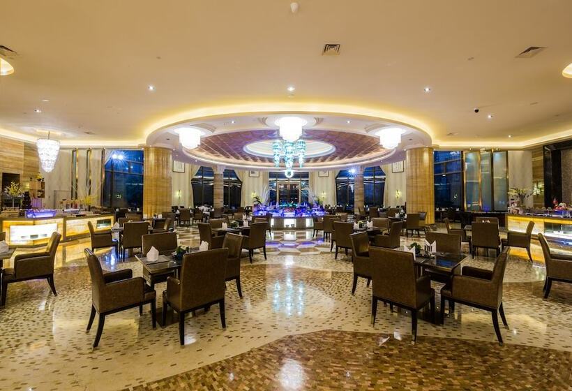 Отель Chateau Star River Qingdao