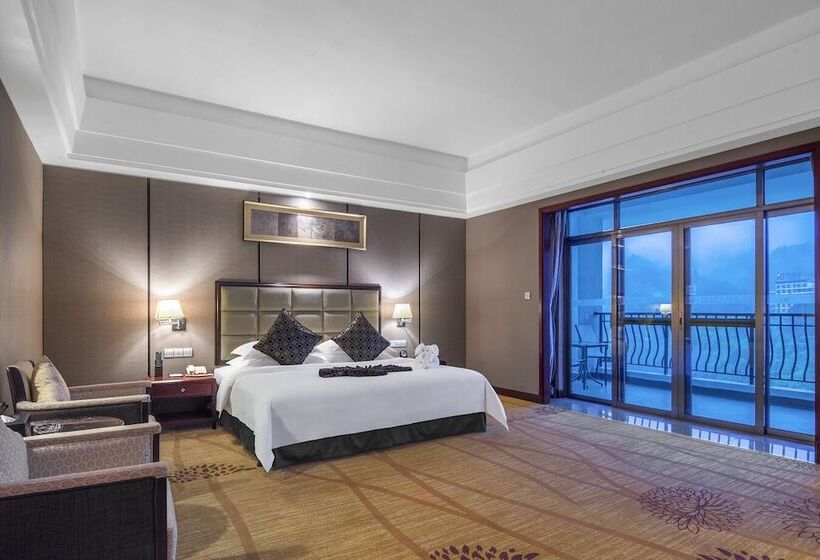 Отель Country Garden Phoenix Suiet