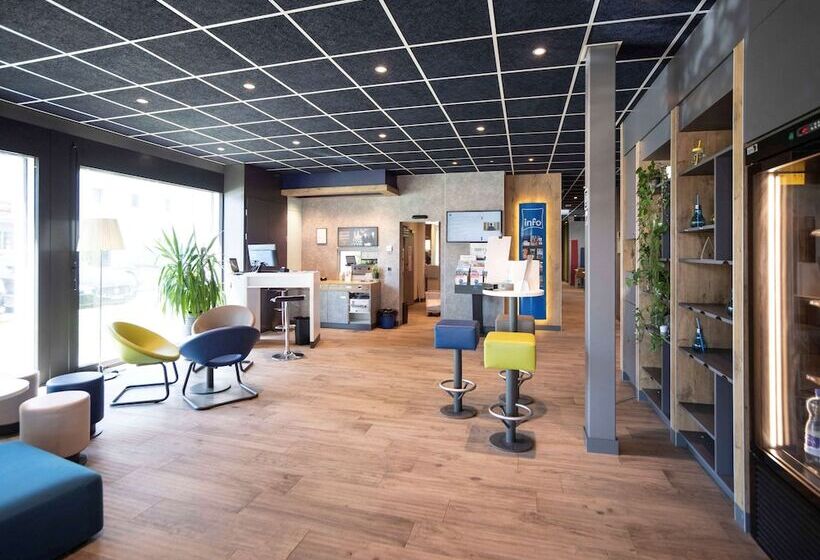 בית מלון כפרי Ibis Budget Fribourg