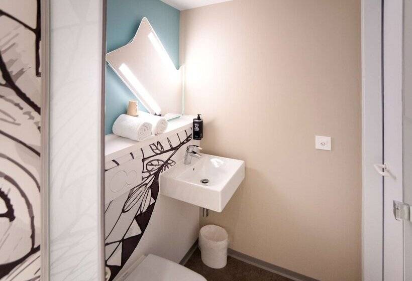 בית מלון כפרי Ibis Budget Fribourg