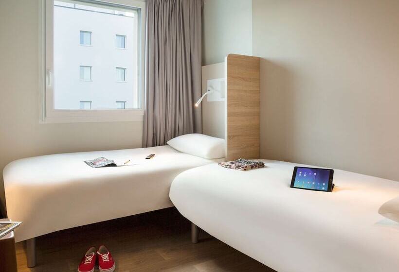 בית מלון כפרי Ibis Budget Fribourg