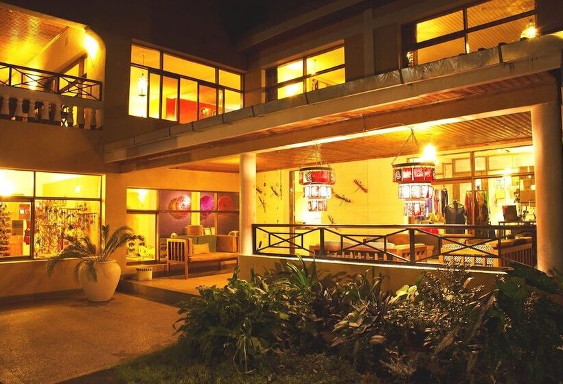 هتل Ilboru Safari Lodge