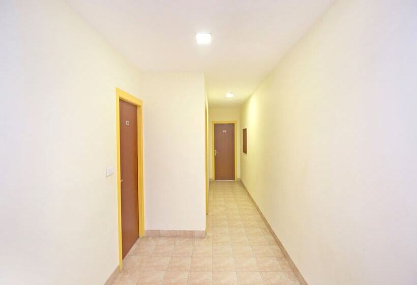 Отель Indiano By Oyo Rooms