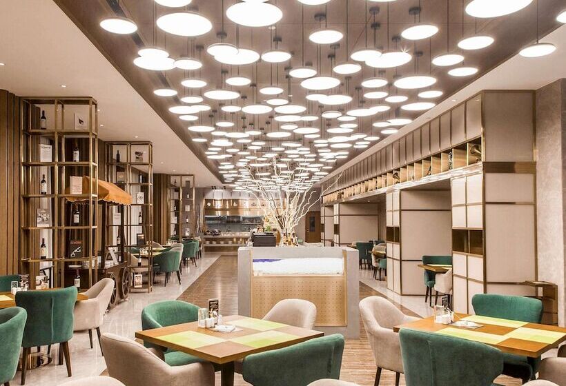 هتل Mercure Harbin Songbei