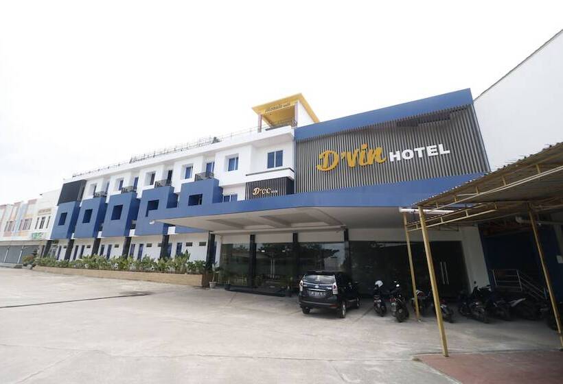 Отель Reddoorz Plus @ Tanjung Uncang Batam