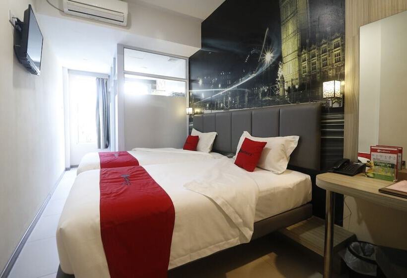 Отель Reddoorz Plus @ Tanjung Uncang Batam