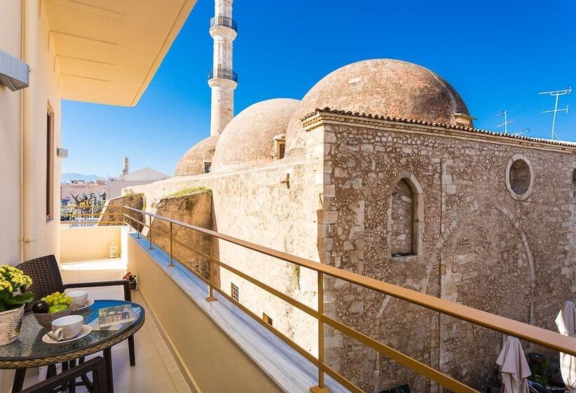 Hotel Polyxenia Suites