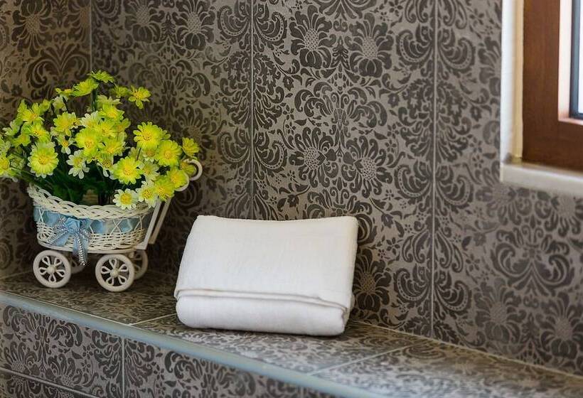 Hotel Polyxenia Suites