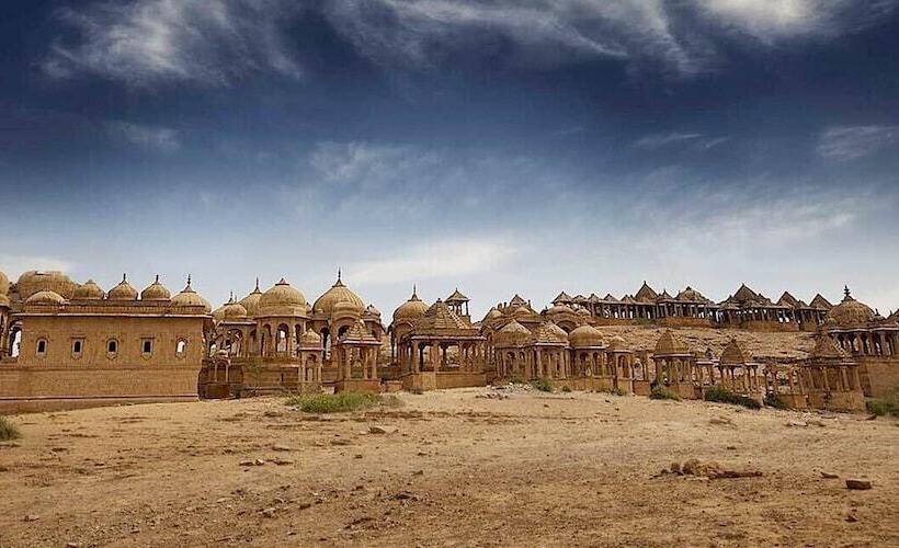 هتل Royal Jaisalmer Resort With Swimming Pool