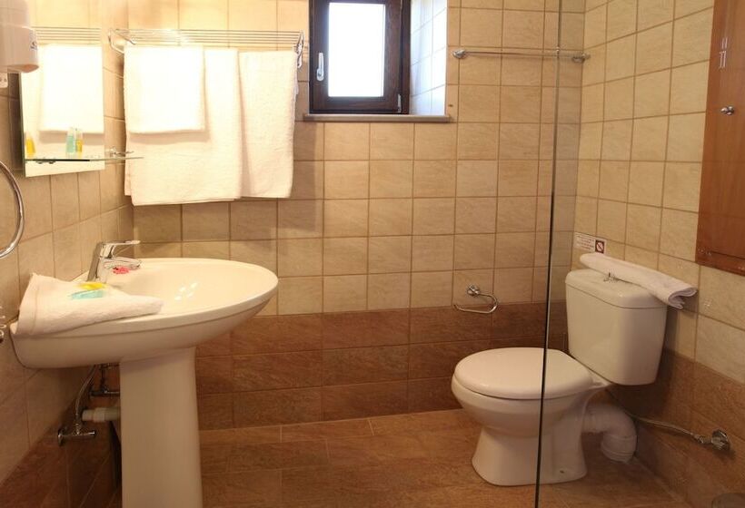 هتل Stoes Traditional Suites