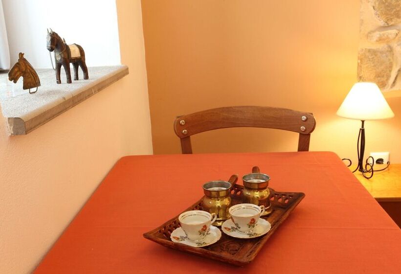 هتل Stoes Traditional Suites