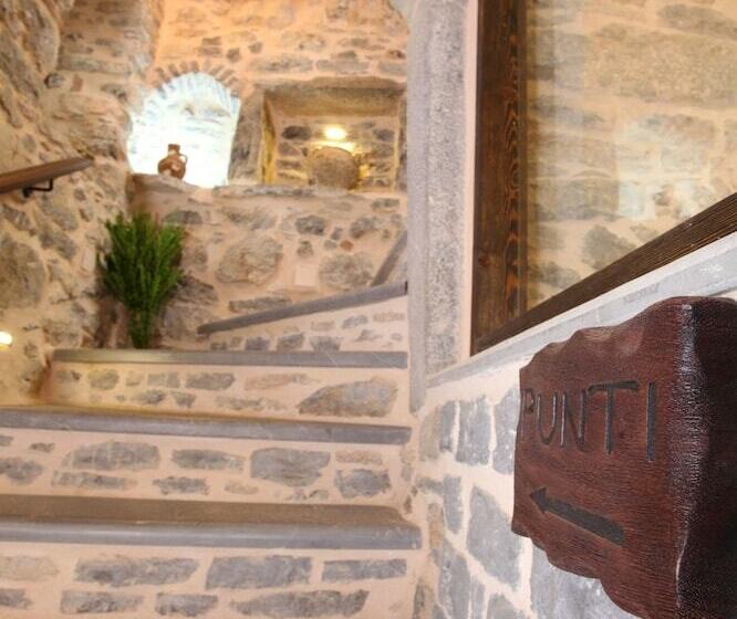 هتل Stoes Traditional Suites