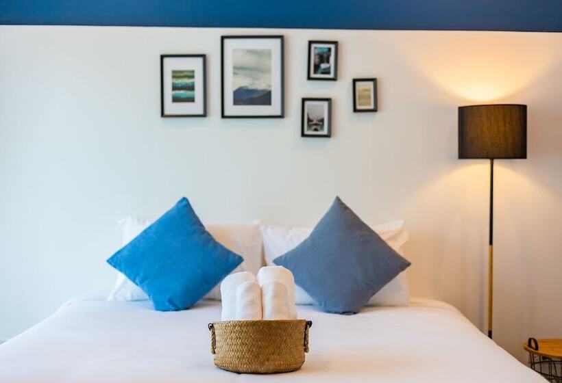 هتل The Seaton House Phuket