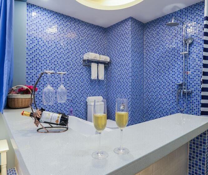 L Theme Hotel Foshan