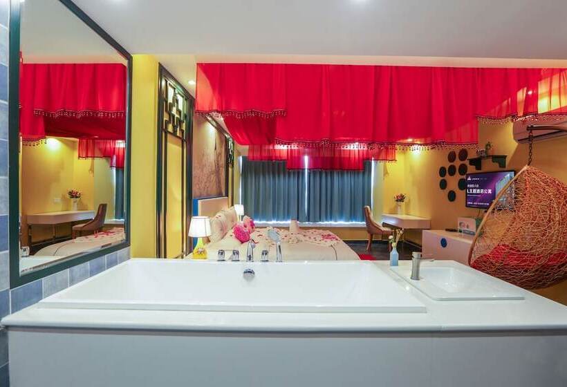 L Theme Hotel Foshan