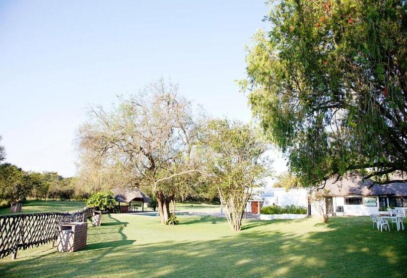 Lalapanzi Hotel & Conference Centre