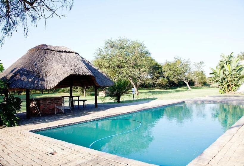 Lalapanzi Hotel & Conference Centre