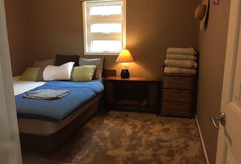 Lazybones House