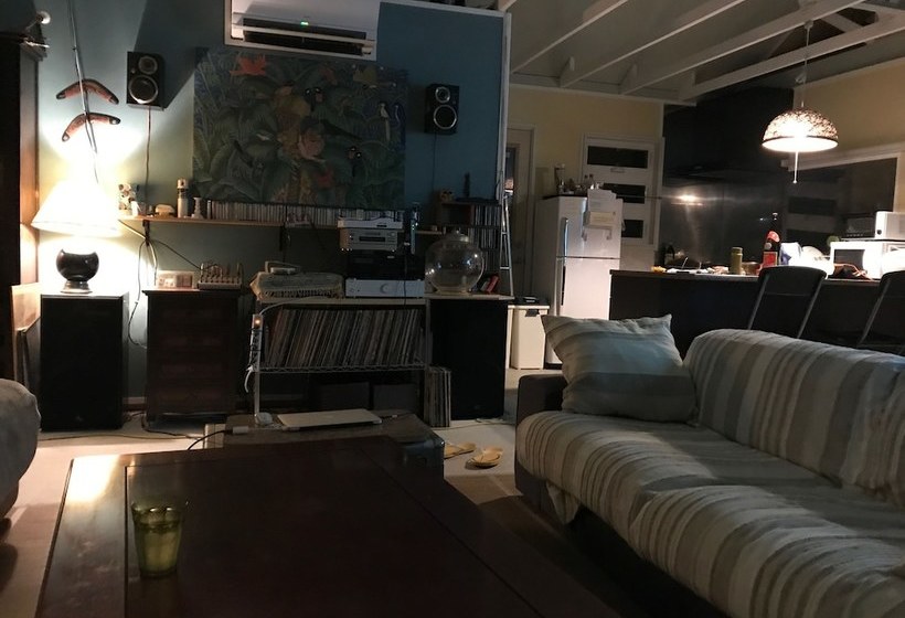 Lazybones House