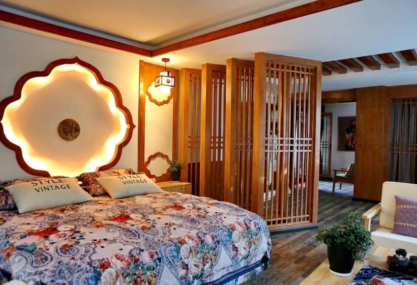 Ling Jing Boutiqu Inn
