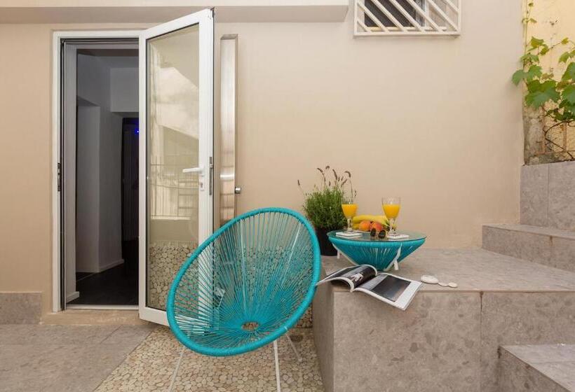 Annunziata Urban Den By Loc Hospitality