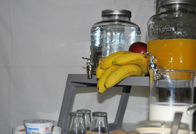 بنسيون Artemi's Guesthouse