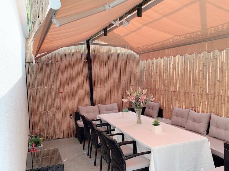 펜션 Dalian Luck Art