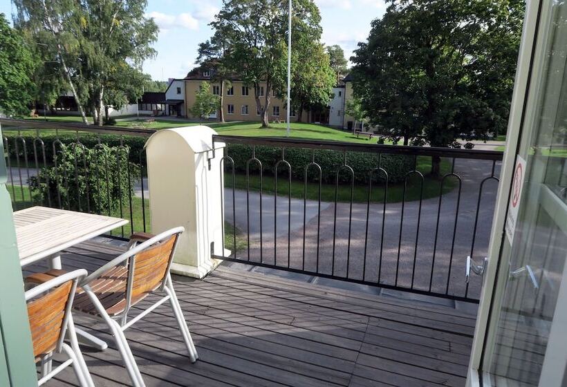 بنسيون Hagabergs Vandrarhem