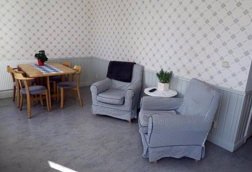 بنسيون Hagabergs Vandrarhem