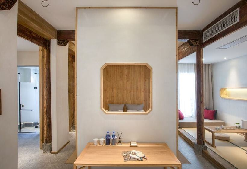 بنسيون Old Street Moye Inn