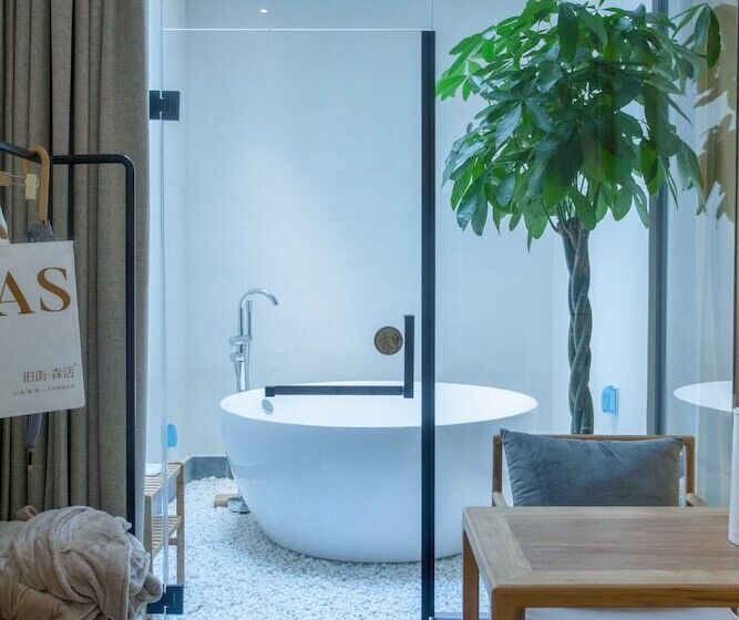 بنسيون Old Street Moye Inn