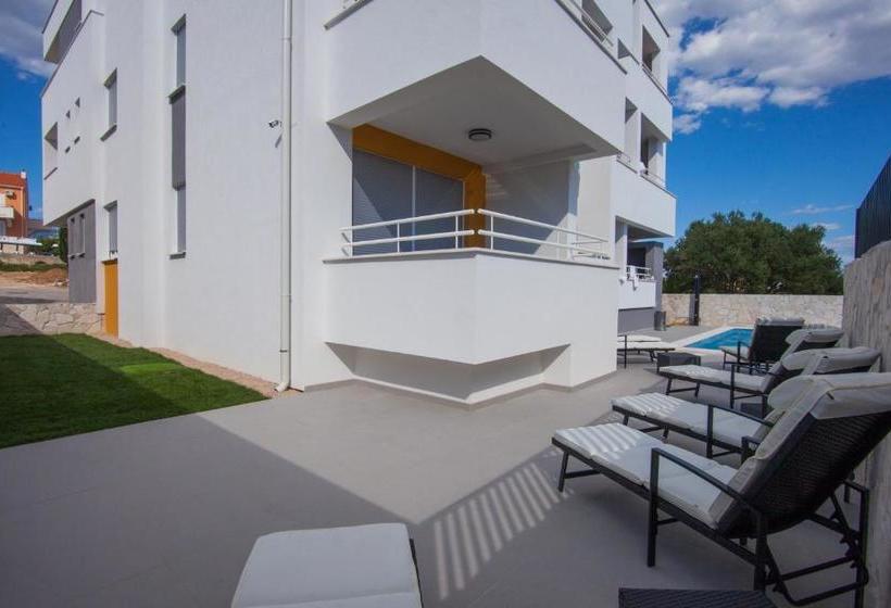 بنسيون Residences Bellavista 3