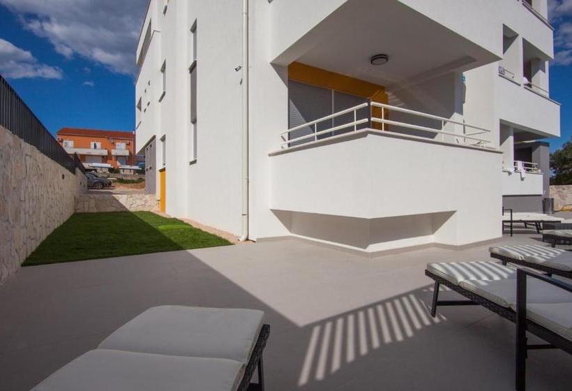 بنسيون Residences Bellavista 3