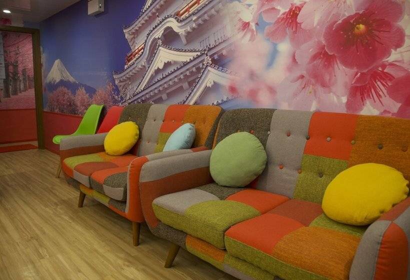 پانسیون Whole Sunshine International