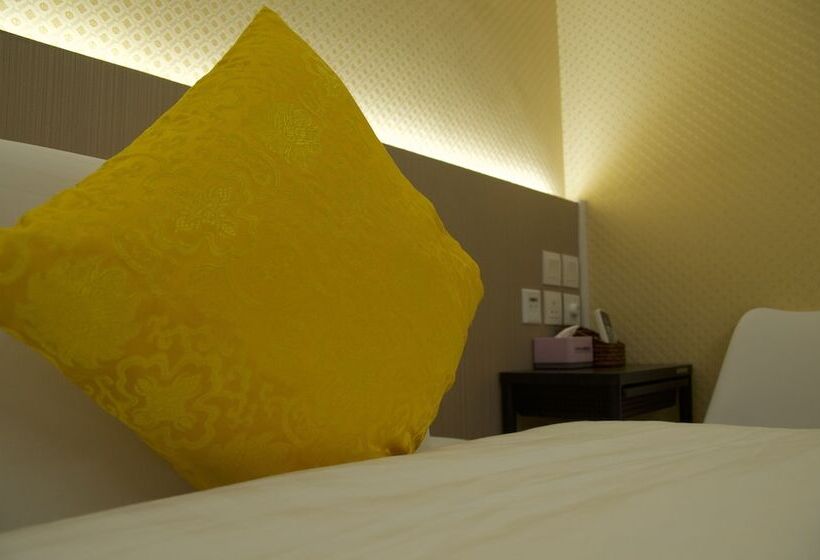 پانسیون Whole Sunshine International