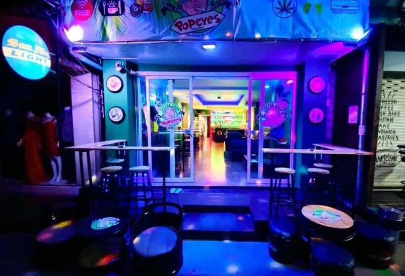Popeyes Hostel Patong