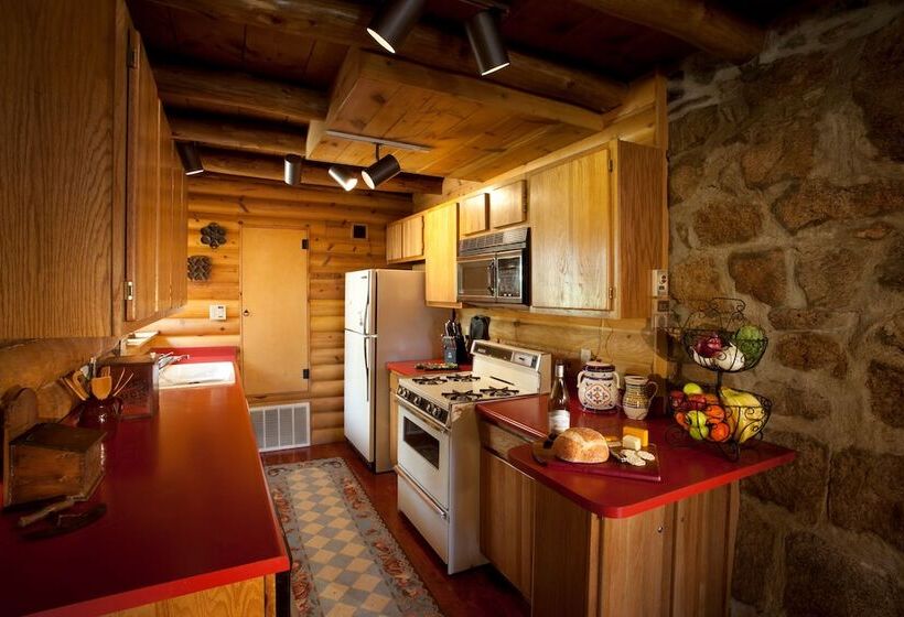 Alpine Village Suites