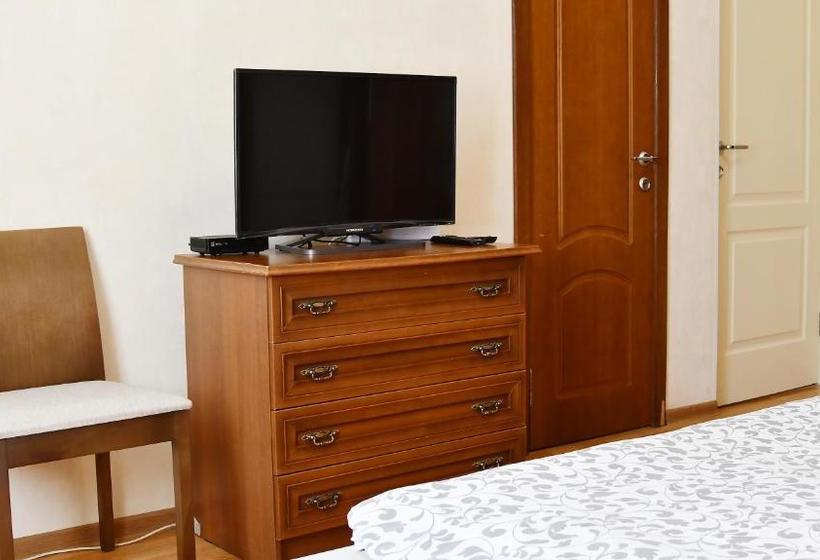 Guest House Botkinskaya