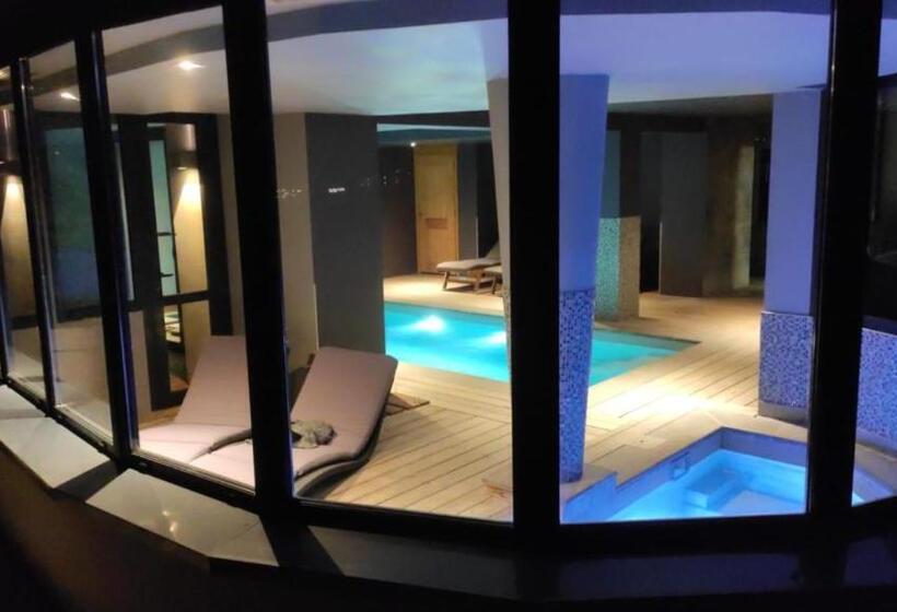 مبيت وإفطار Chalet Christine