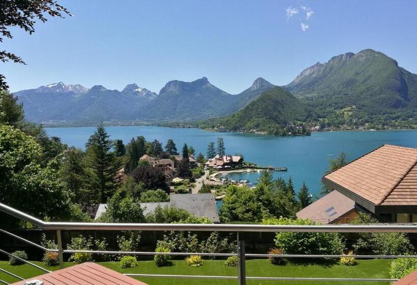 مبيت وإفطار Chalet Christine