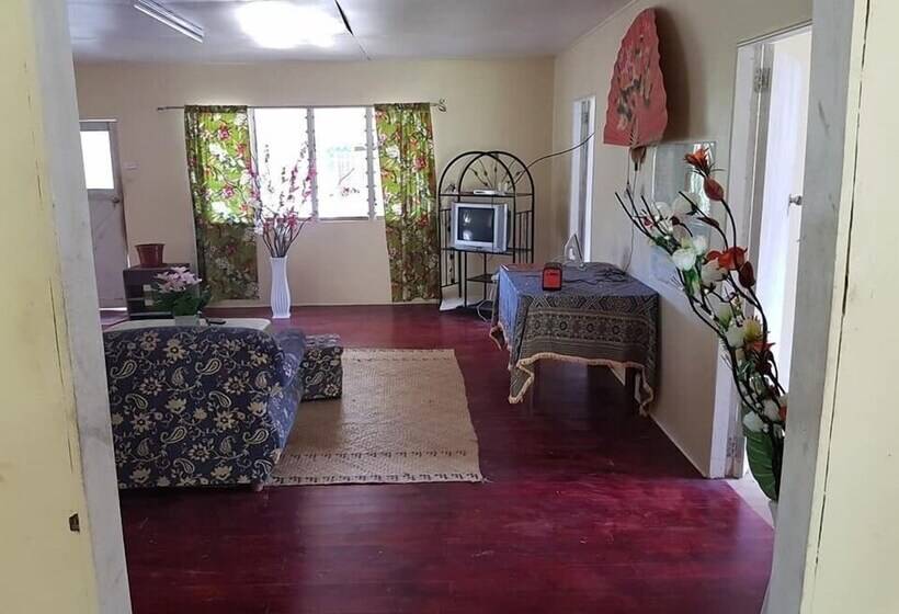 مبيت وإفطار Navutovuto Accommodation