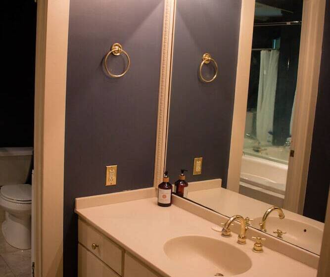 مبيت وإفطار Peacock Place