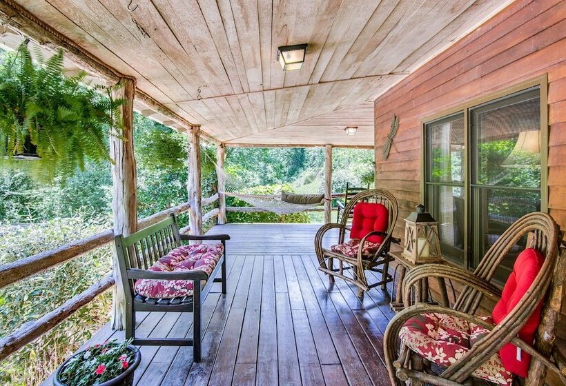 Butterfly Hollow B&b