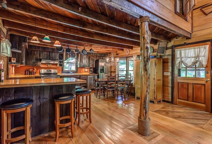 Butterfly Hollow B&b